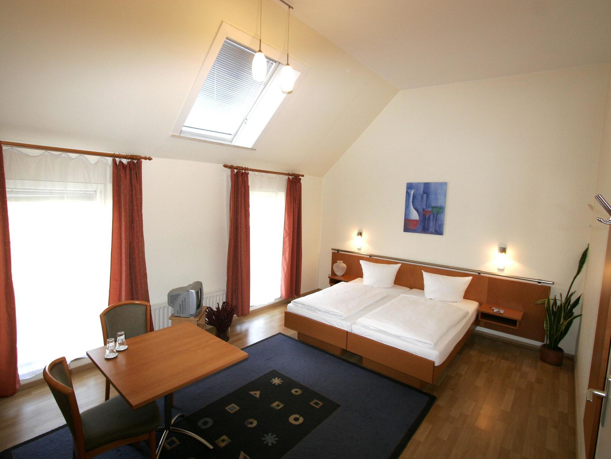 Hotel Pension Arta Берлін Екстер'єр фото